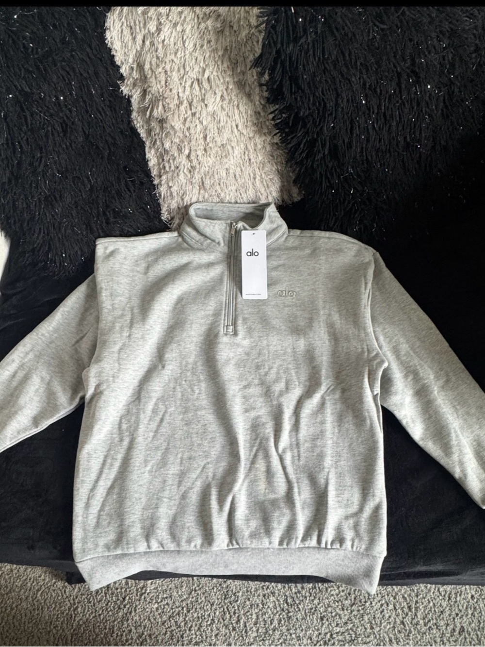 ALO Yoga Men’s Light Grey Zip-Up Pullover